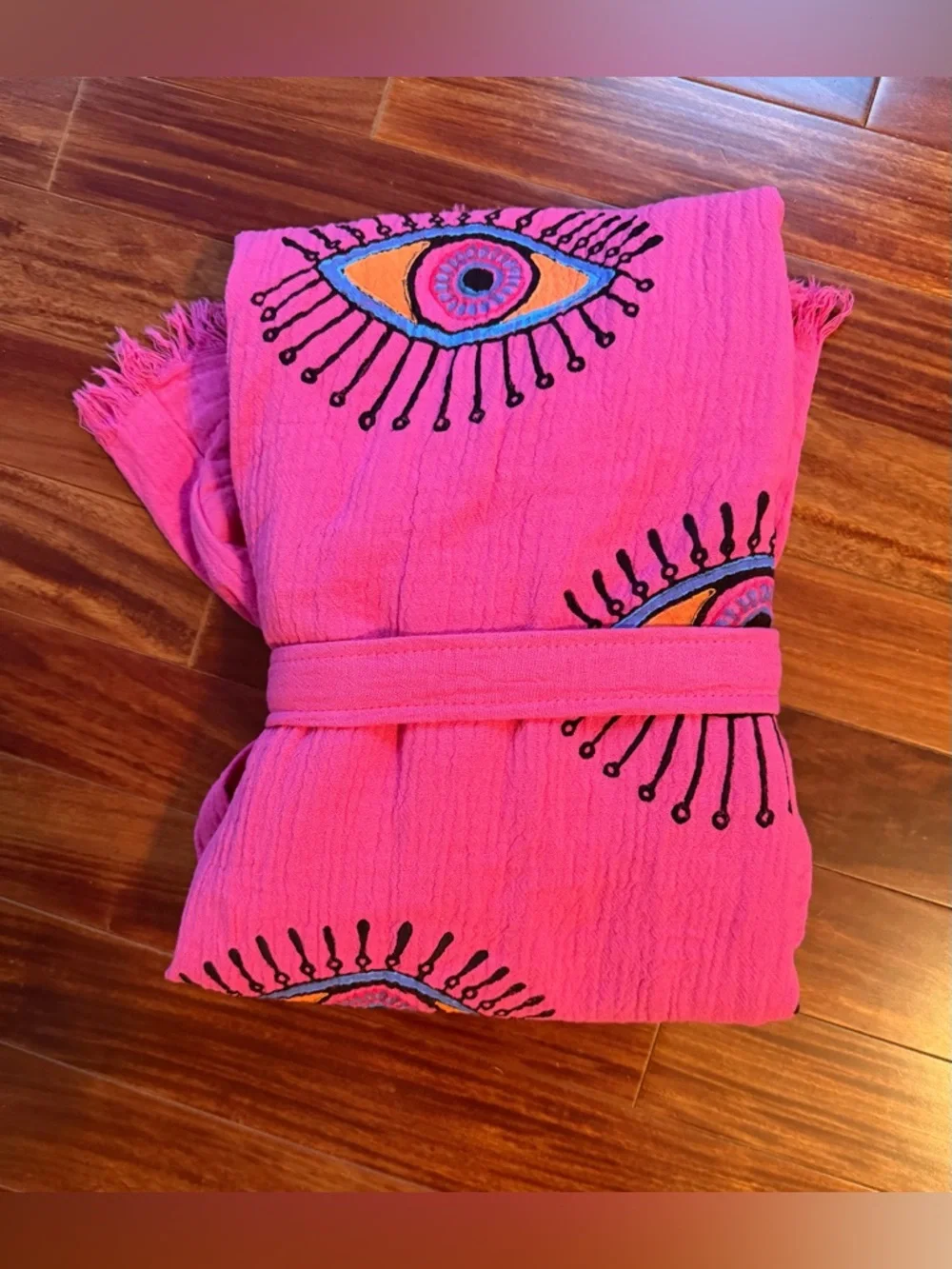 NWOT - SUNSET EYE ROBE/KIMONO Pink Embroidered Eye Robe with Belt Size M - Picture 5 of 7
